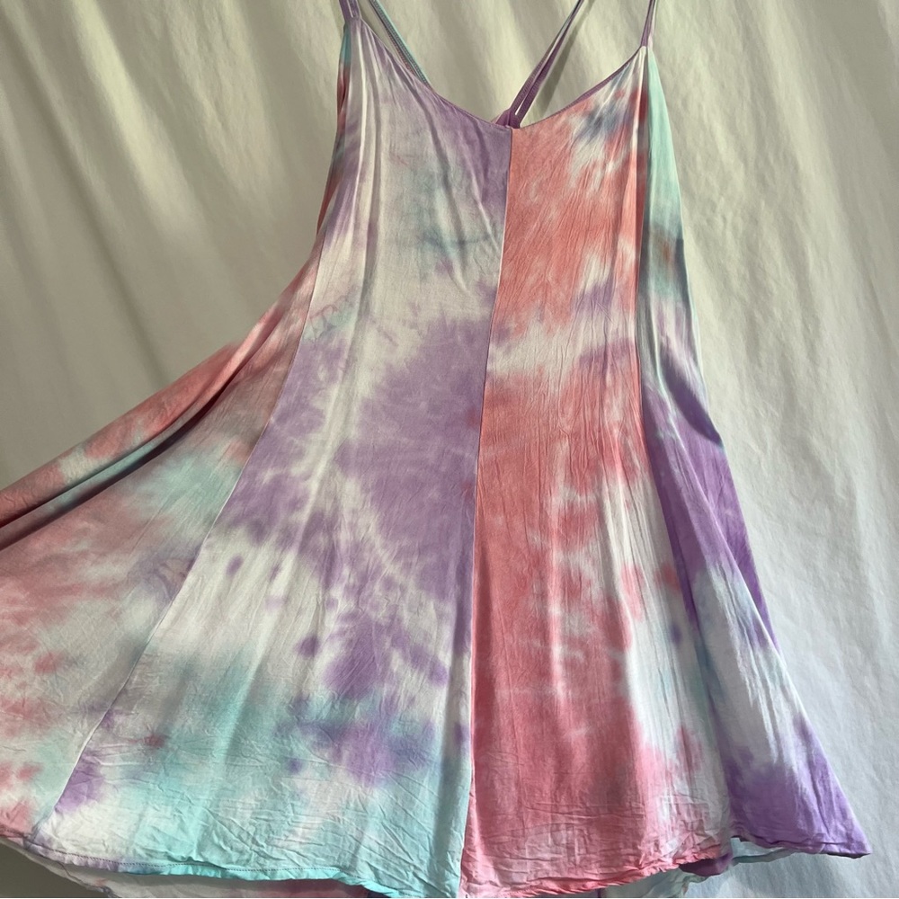 dELiA*s by Dolls Kill Size 1X Your Pacific Dream Tie Dye Strappy Dress FLAWED